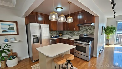 Welcome to this spacious 2-bedroom, 2 full bathroom condominium - photo 9
