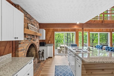 Welcome to a LAKEFRONT home in the desirable Hideaway Hills! - photo 14