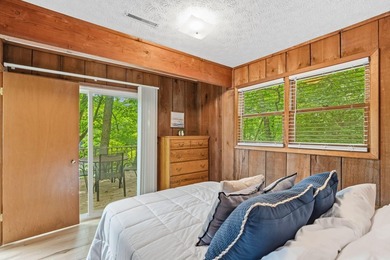 Welcome to a LAKEFRONT home in the desirable Hideaway Hills! - photo 19