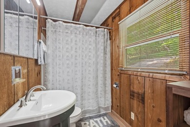 Welcome to a LAKEFRONT home in the desirable Hideaway Hills! - photo 20