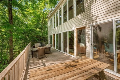 Welcome to a LAKEFRONT home in the desirable Hideaway Hills! - photo 22