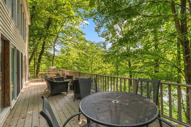 Welcome to a LAKEFRONT home in the desirable Hideaway Hills! - photo 23