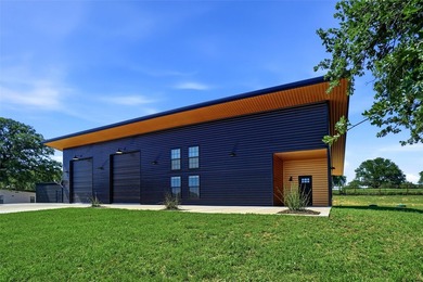Stunning Modern Home on 2 Acres with Full Guest Quarters & - photo 26