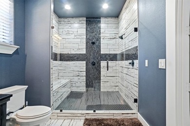 Stunning Modern Home on 2 Acres with Full Guest Quarters & - photo 35