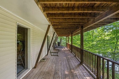Welcome to a LAKEFRONT home in the desirable Hideaway Hills! - photo 37