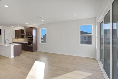 Virtually Staged. Spacious 4-bedroom, 3.5-Bath home located in - photo 8