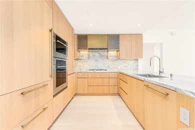 Experience luxury island living in this immaculate 2-bedroom - photo 6