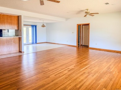 MOTIVATED SELLER!!!! Looking for space, flexibility, and a - photo 11