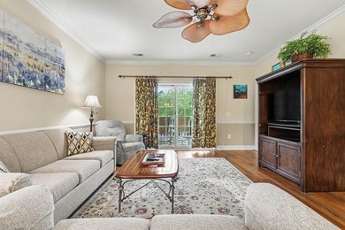 Beautiful three bedroom, two bath, UPDATED END UNIT in the - photo 4