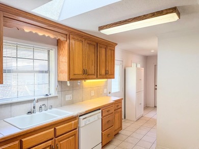 MOTIVATED SELLER!!!! Looking for space, flexibility, and a - photo 29