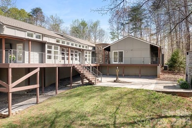 California Contemporary meets Carolina serenity! - photo 39