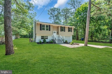 Beautifully renovated 3-bedroom, 2-full-bath home located in the - photo 7