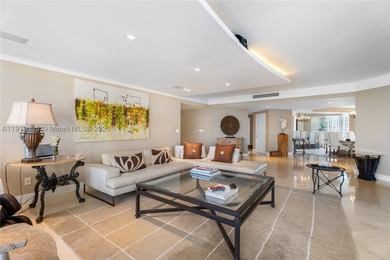 THIS BEAUTIFUL CONDO OFFERS MODERN FINISHES, ABUNDANT NATURAL - photo 3