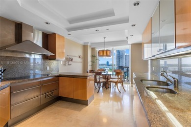 THIS BEAUTIFUL CONDO OFFERS MODERN FINISHES, ABUNDANT NATURAL - photo 8