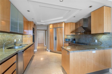 THIS BEAUTIFUL CONDO OFFERS MODERN FINISHES, ABUNDANT NATURAL - photo 9