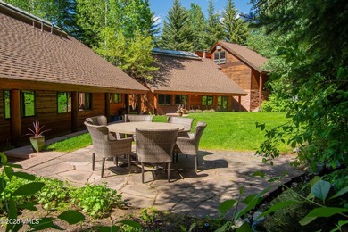 Unusual opportunity to purchase a family compound situated on a - photo 2