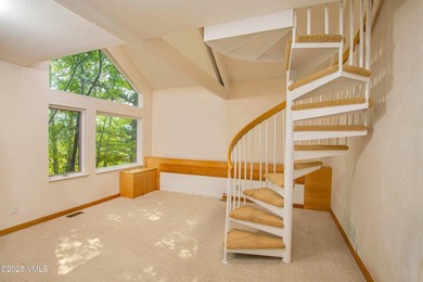 Unusual opportunity to purchase a family compound situated on a - photo 8