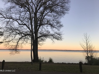 This beautiful waterfront lot is located in the Chestnut Hill - photo 2