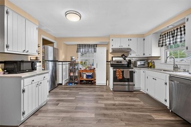 Excellent opportunity in Warwick's desirable Greenwood - photo 4