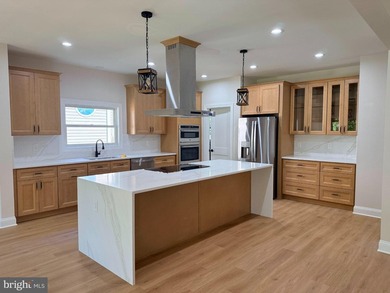 Nestled in the prestigious Lake of the Woods community, this - photo 10