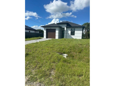 Lehigh Acres Area Home For Sale in Lehigh Acres Florida