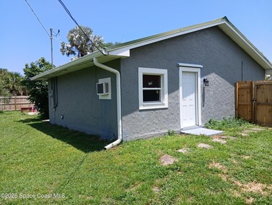 Welcome to 110 Lagoon Ave, a rare double-lot property offering - photo 11