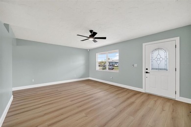 Welcome to this beautifully renovated 3-bedroom, 2-bathroom pool - photo 3