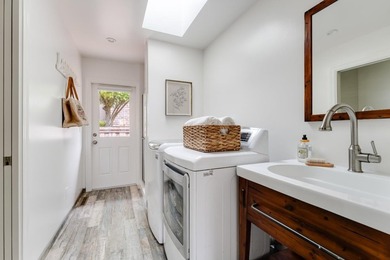 Fairway views, gorgeous light, and easy Aptos living await! Set - photo 38