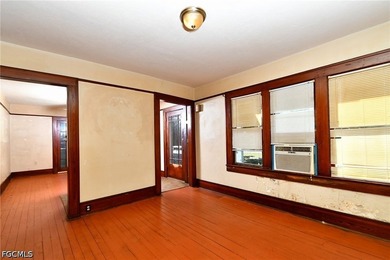 Charming single family home located near downtown Ft Myers! - photo 8