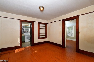 Charming single family home located near downtown Ft Myers! - photo 9