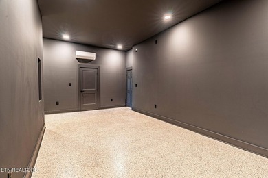 Welcome to 2600 Vucrest Ave, a newly constructed, luxury modern - photo 15