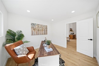 Beautiful single-story home that is ready for new families. LOW - photo 15