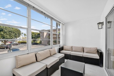 * BLDG is FHA APPROVED. Beautifully renovated 2nd-floor corner - photo 15
