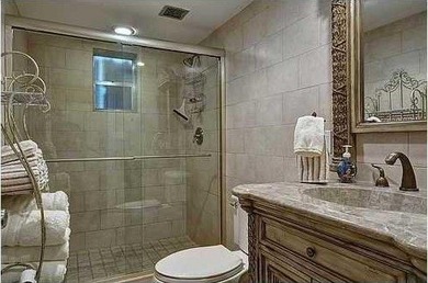 This apartment was redone and converted to a 2 bedroom 2 bath - photo 6