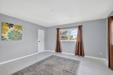 * BLDG is FHA APPROVED. Beautifully renovated 2nd-floor corner - photo 19