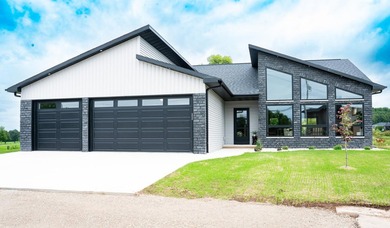 (private lake, pond, creek) Condo For Sale in DE Pere Wisconsin