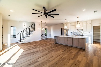Welcome to 2600 Vucrest Ave, a newly constructed, luxury modern - photo 23