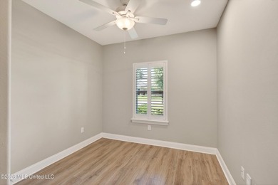 MOTIVATED SELLER, you'll get the perks without the price! This - photo 30