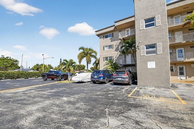 * BLDG is FHA APPROVED. Beautifully renovated 2nd-floor corner - photo 34