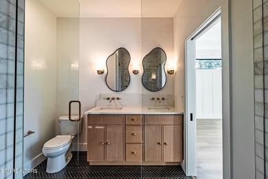 Welcome to 2600 Vucrest Ave, a newly constructed, luxury modern - photo 43