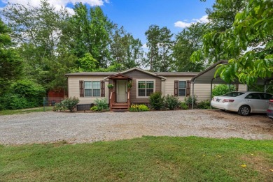 Lake Home For Sale in Kingston,, Tennessee
