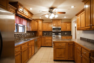 Laurel Lake Home For Sale in Corbin Kentucky