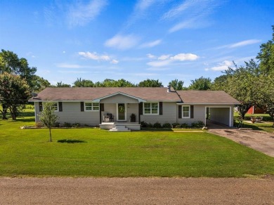 Lake Home For Sale in Mount Vernon, Texas
