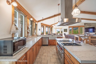 Experience the privacy and tranquility of mountain living in - photo 13