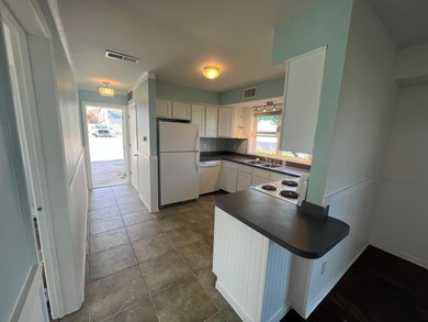 Exceptional income producing opportunity just two blocks from