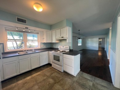 Exceptional income producing opportunity just two blocks from