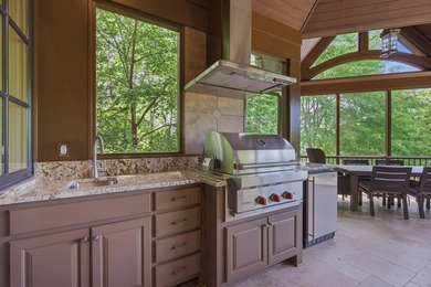 Exquisite Beck Architects designed custom lakefront home in the - photo 21