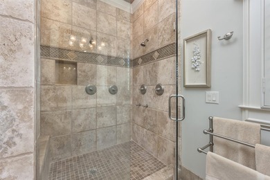 Exquisite Beck Architects designed custom lakefront home in the - photo 28