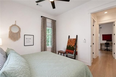 Welcome to easy lake and golf course living in the heart of - photo 31