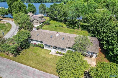 ON DEEP WATER! TWO PRIMARY SUITES! Fully renovated one-level - photo 2